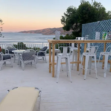 Apartment Villa Loula Poros Town Exterior photo