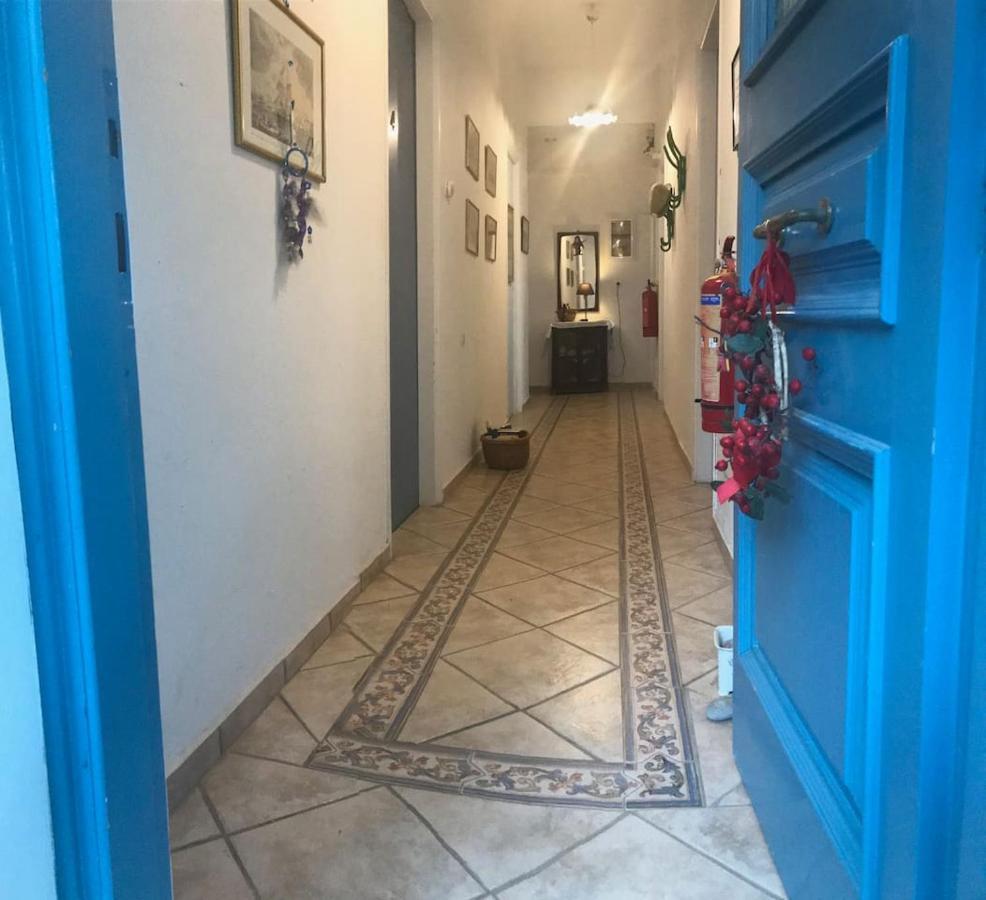 Loula Apartment *